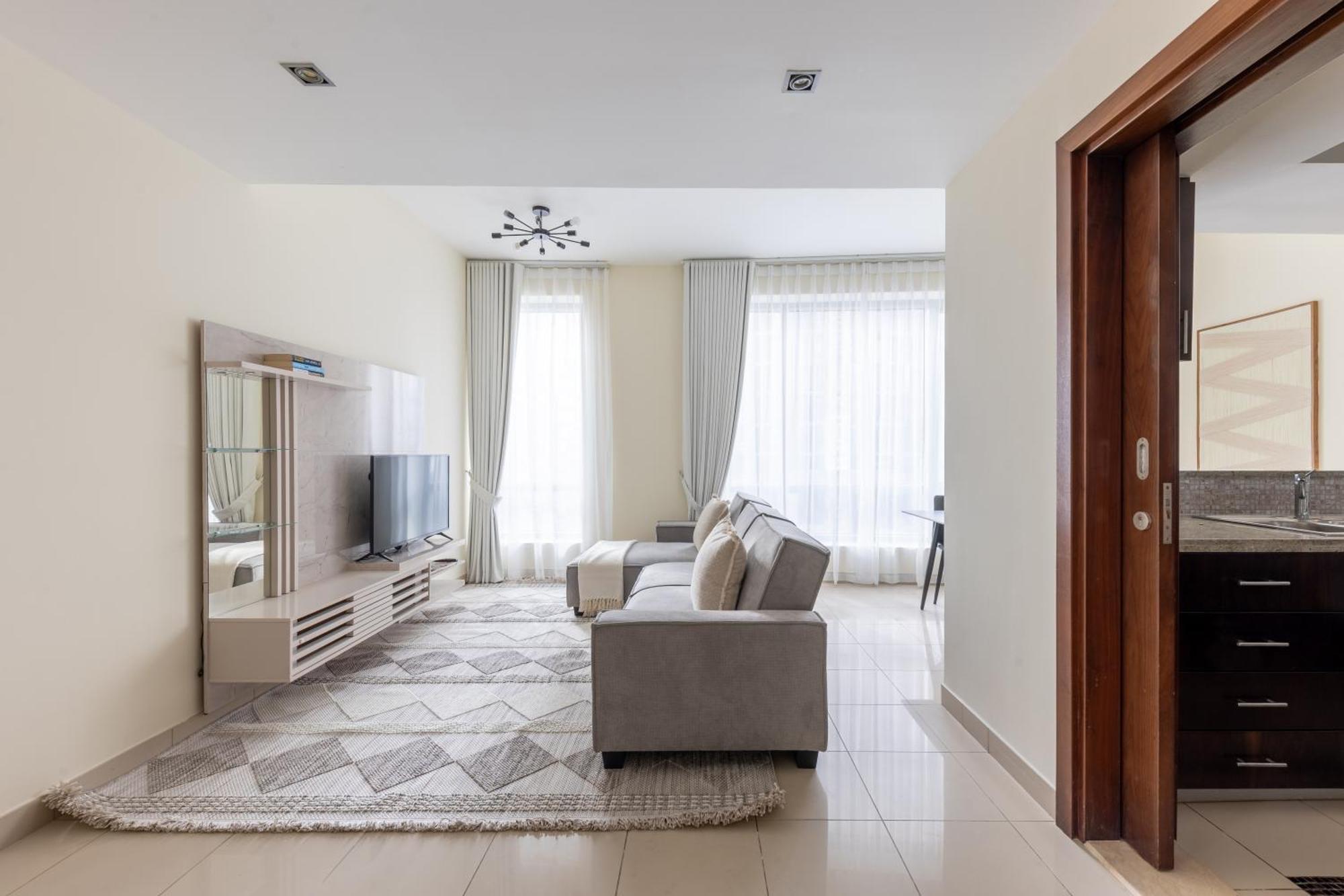 Bright & Cozy In Heart Of Marina Apartment Dubai